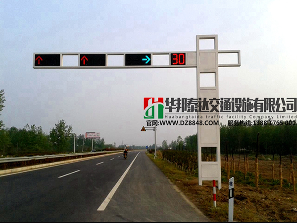 1信號(hào)燈桿  方型5