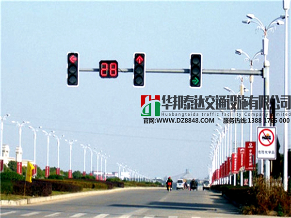 6信號(hào)燈桿  圓型2